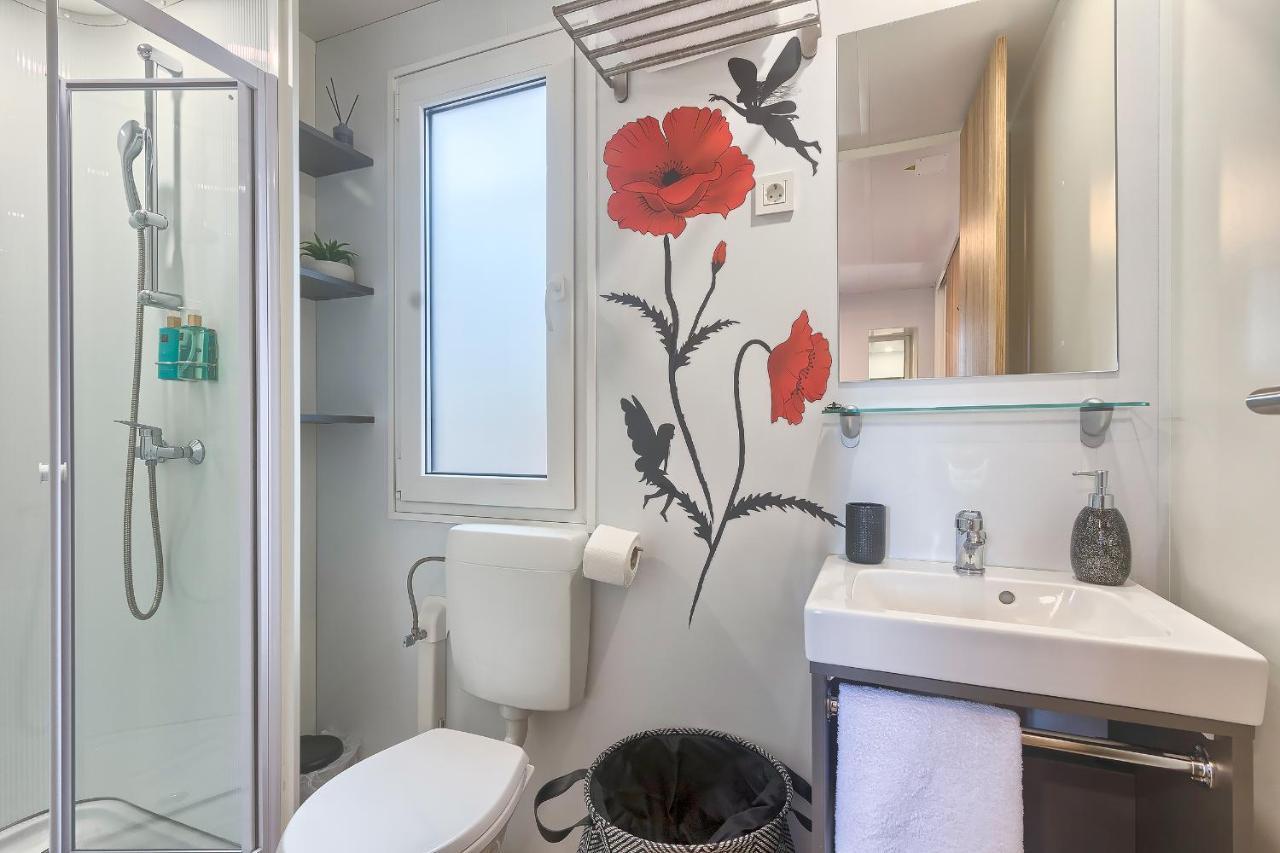 Total Escape Mobile Home Nera Camp Porton Biondi Rovinj Exterior photo